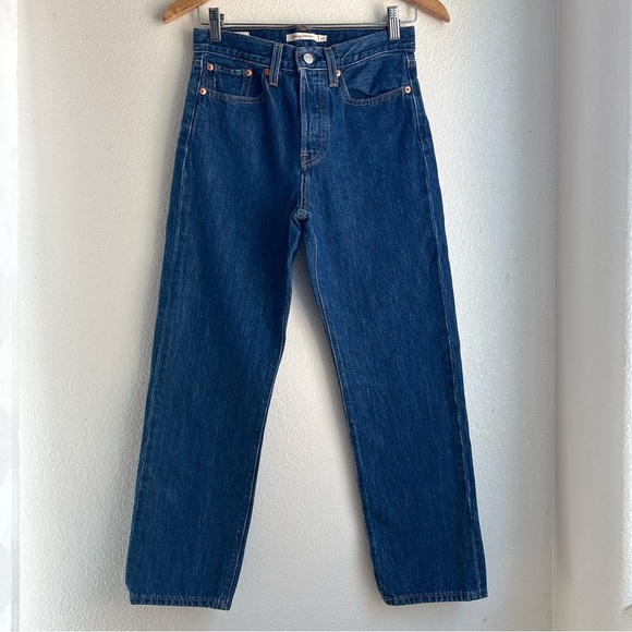 Like New Levi’s | Wedgie Straight Jeans, Size 27 - Picture 5 of 10